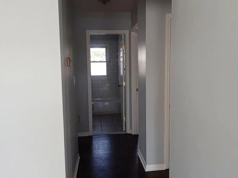 13697 Knox Ave — Photo 5