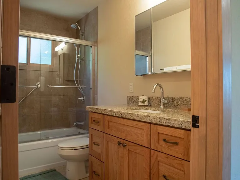 468 Nightingale Rd — Photo 11