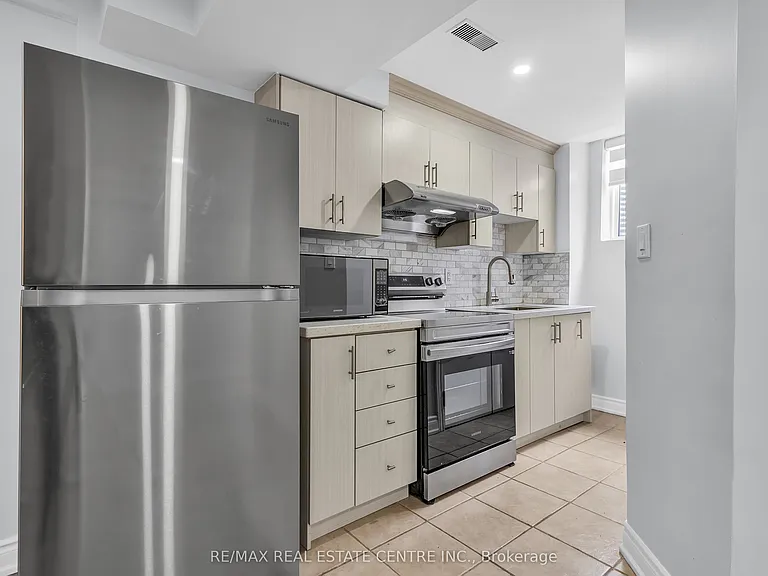 42 Baha Cres #BASEMENT — Photo 9
