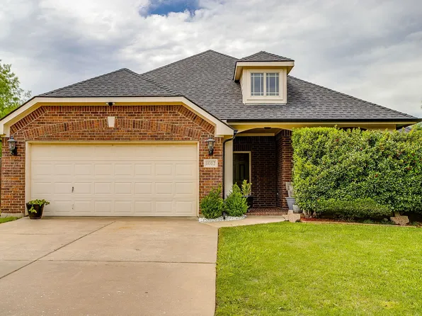 1012 Cutting Horse Dr, Mansfield, TX 76063