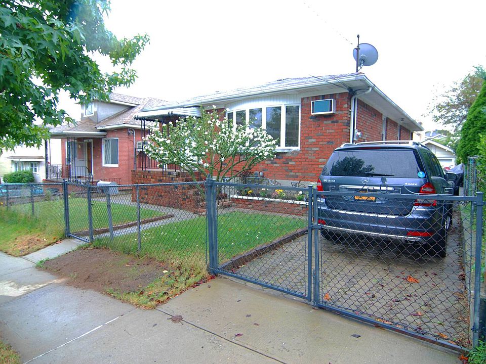 1st image of 120 Mills Ave
