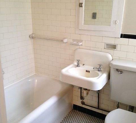 3rd image of 2925 Rivermont Ave APT 10