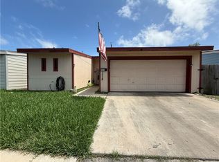 32 S Commonsway Dr, Portland, TX 78374