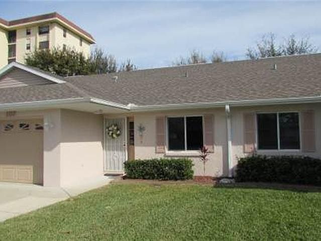 1st image of 109 Country Club Dr