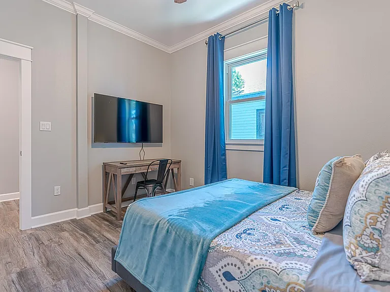 1224 Avenue K — Photo 33