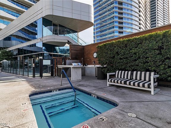 3rd image of 4471 Dean Martin Dr Unit 606