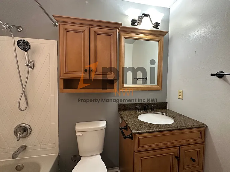 6974 Fillmore Dr — Photo 9