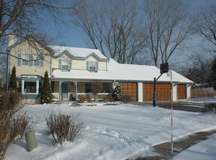 408 Patricia Ct, Grayslake, IL 60030