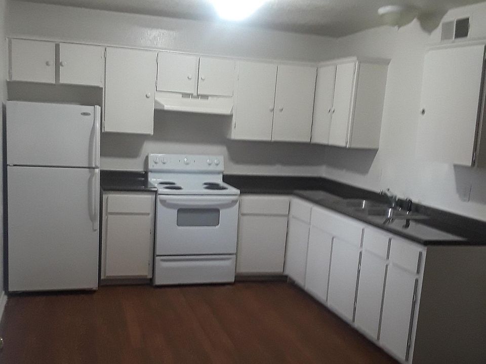 1st image of 5227 Grovewood St