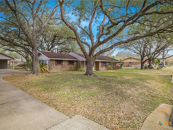 4th image of 406 Blyth Rd