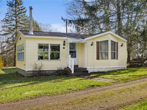 385 Garner Rd, Edinburg, PA 16116