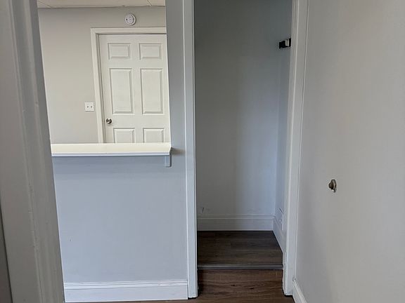 5th image of 3195 S Park Ave APT 1
