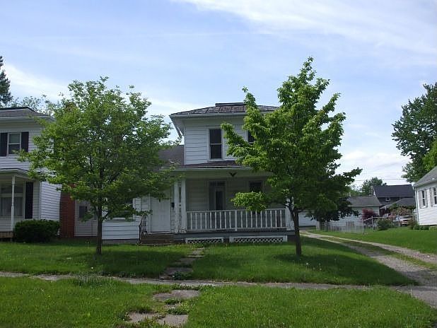 1st image of 391 W Atwood St