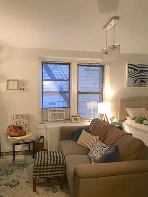 Rented by REAL New York | media 18