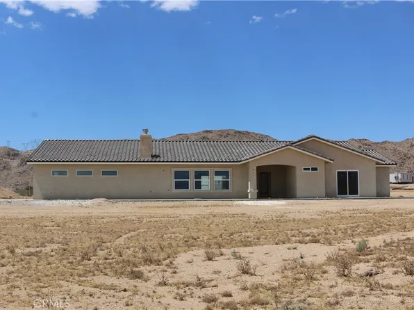 12850 Sussex Rd, Lucerne Valley, CA 92356