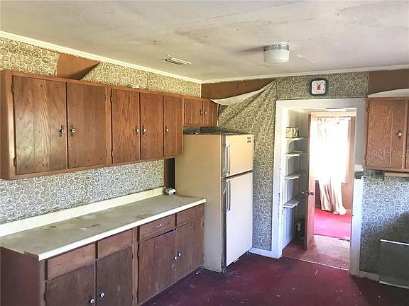 2nd image of 755 Saint Josephs Ct