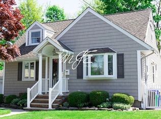 10 Chadwick Dr, Nutley, NJ 07110