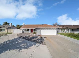 16372 Montgomery Ave, Fontana, CA 92336