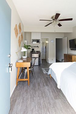 5th image of 3840 Motor Ave APT 11