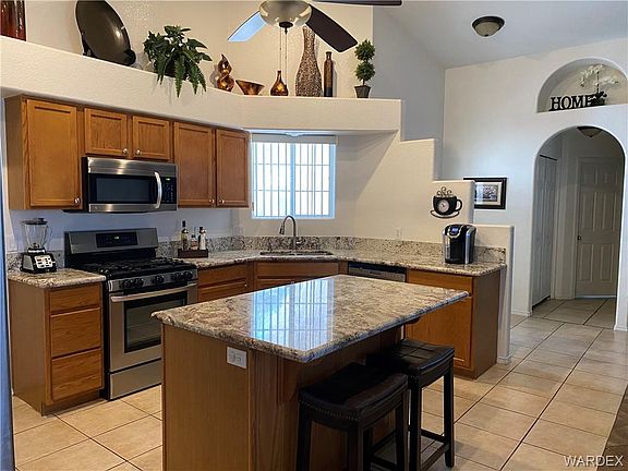 2nd image of 2407 E Palo Verde Dr