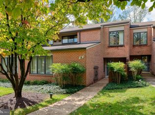 8 Oakhampton Dr, Lutherville Timonium, MD 21093