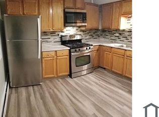 754 W 144th St #1S, Riverdale, IL