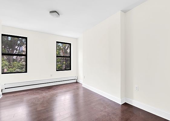 1st image of 249 E 116th St #4