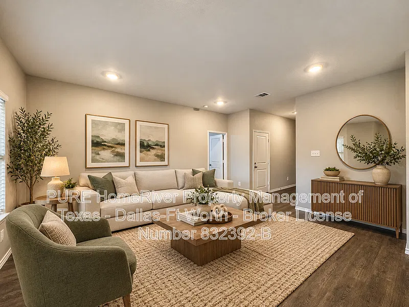 3 bed, 2.0 bath, 1310 sqft, $1,795 — Photo 2