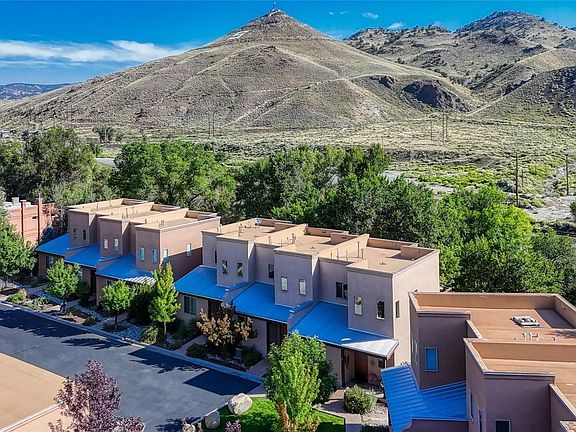 3rd image of 402 E Sackett Avenue #D