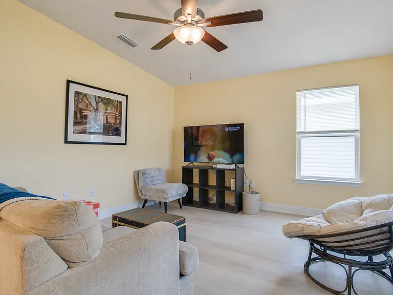 7014 Sonny Dr — Photo 4