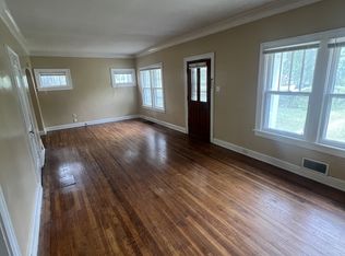 2401 E 73rd St, Kansas City, MO 64132