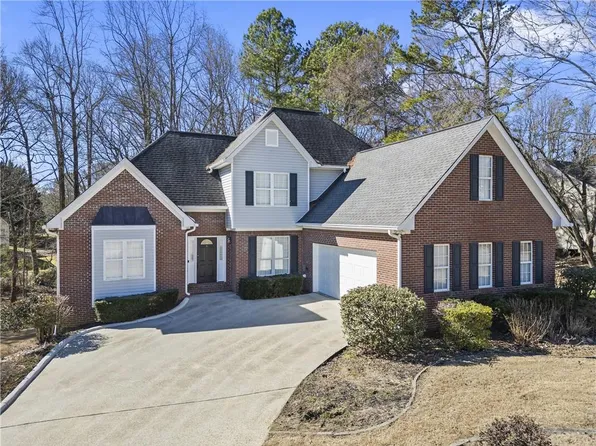 172 E Castle View Dr, Braselton, GA 30517