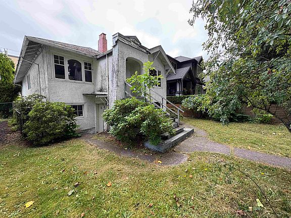3rd image of 3481 W 10th Ave