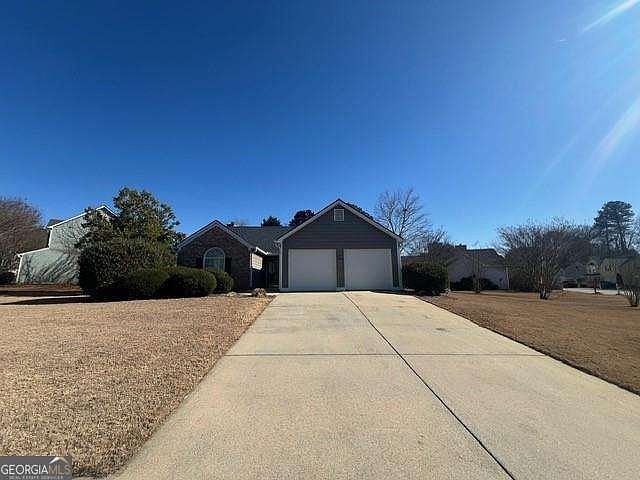 1st image of 3025 Lake Park Trl
