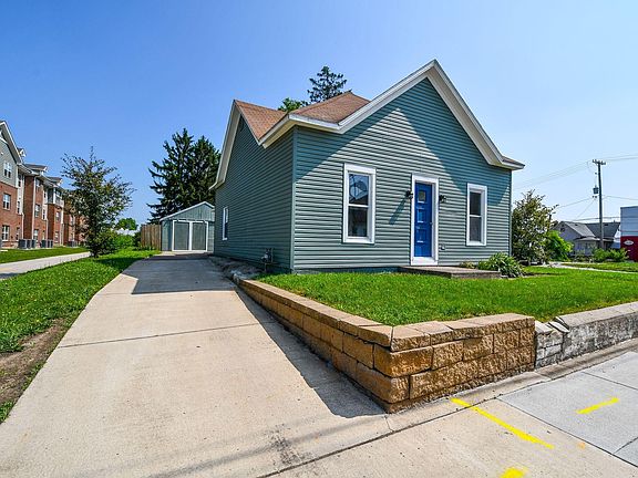 2nd image of 410 Wood St