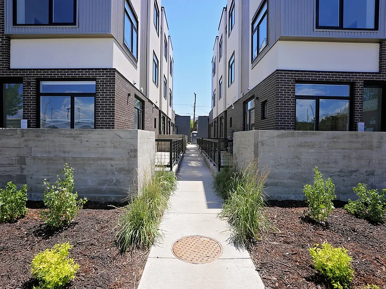 Franklin 10 — Photo 19