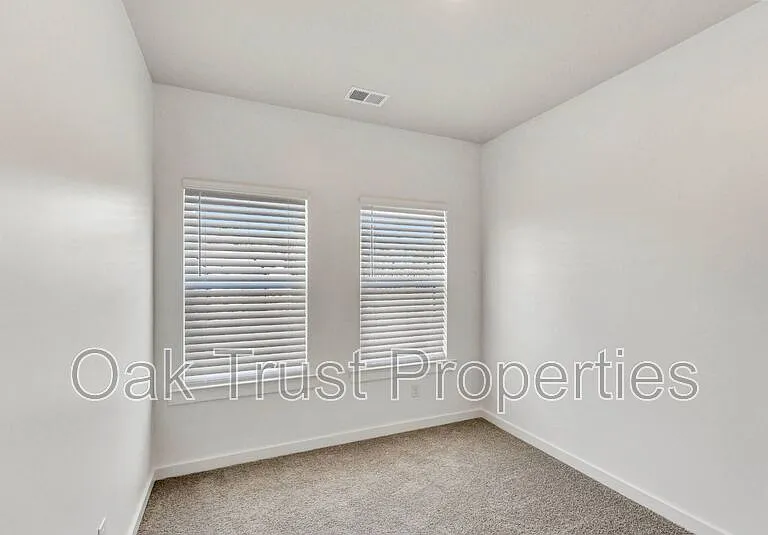 236 Somerset Acres Dr — Photo 24