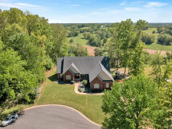 373 Sequoyah Trl, Cadiz, KY 42211