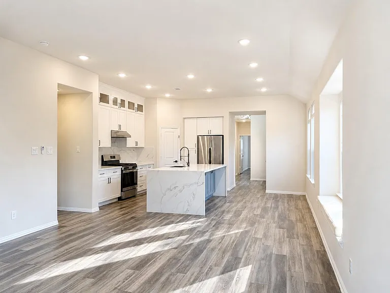 15230 Stuart Bat Cave Ln — Photo 14