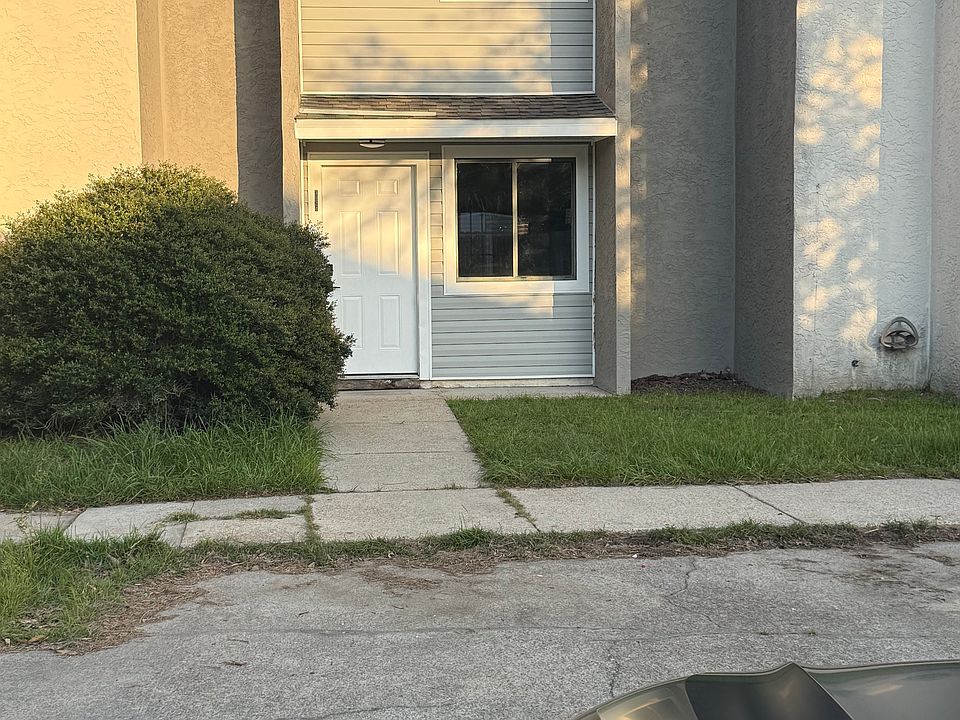 1st image of 3924 Venetian Cir