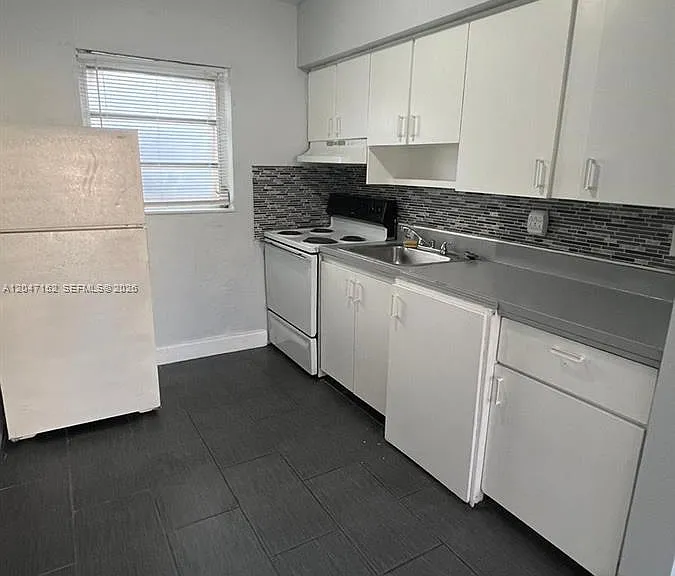 6300 Miramar Pkwy #4 — Photo 3