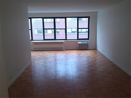 4th image of 145 4th Ave APT 15E
