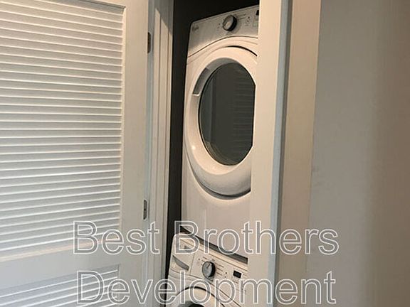 5th image of 4779 S Park Ave #15