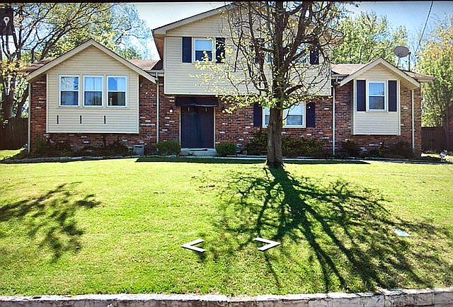 1st image of 2836 Desplane Dr
