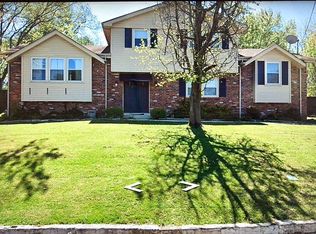 2836 Desplane Dr, Nashville, TN 37217