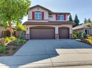 1029 Lunaai St, Kailua, HI 96734