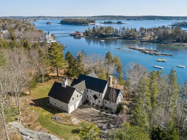 256 Cape Newagen Road, Southport, ME 04576