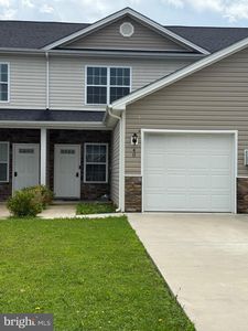 40 Beaulah Ct, Bunker Hill, WV, 25413