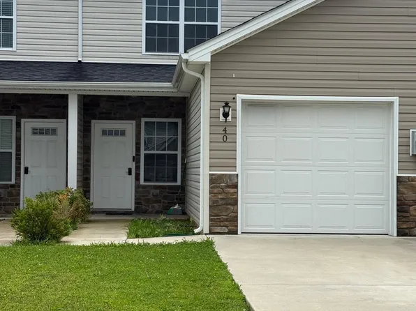 40 Beaulah Ct, Bunker Hill, WV 25413