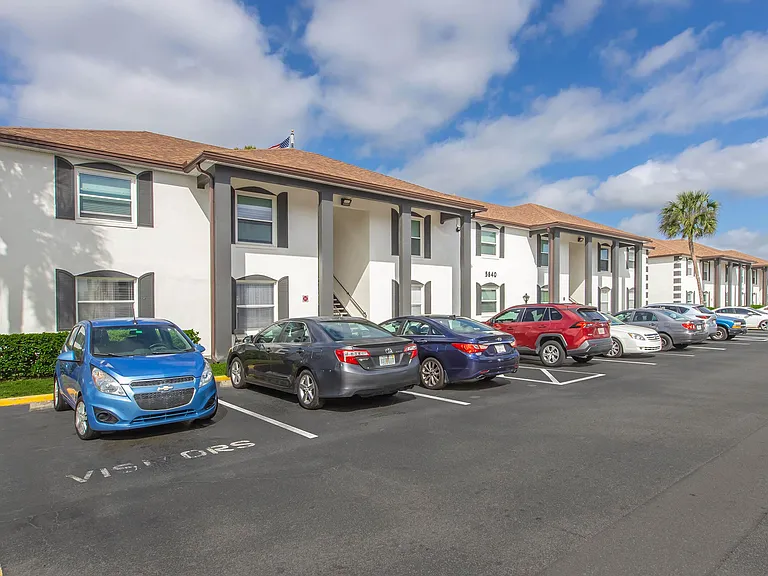 Colony East — Photo 12